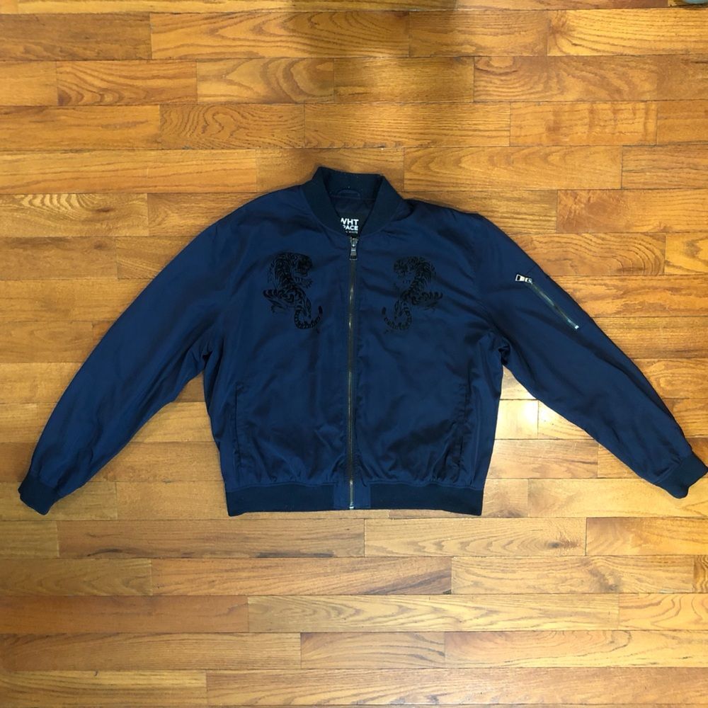 WHT Space by Shaun White Dark Blue Full Zip Jacket with Velvet Tiger Details XL
